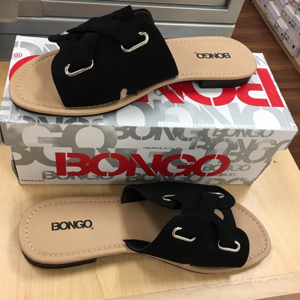 💚 NWT/NIB Bongo Chelsea Slides